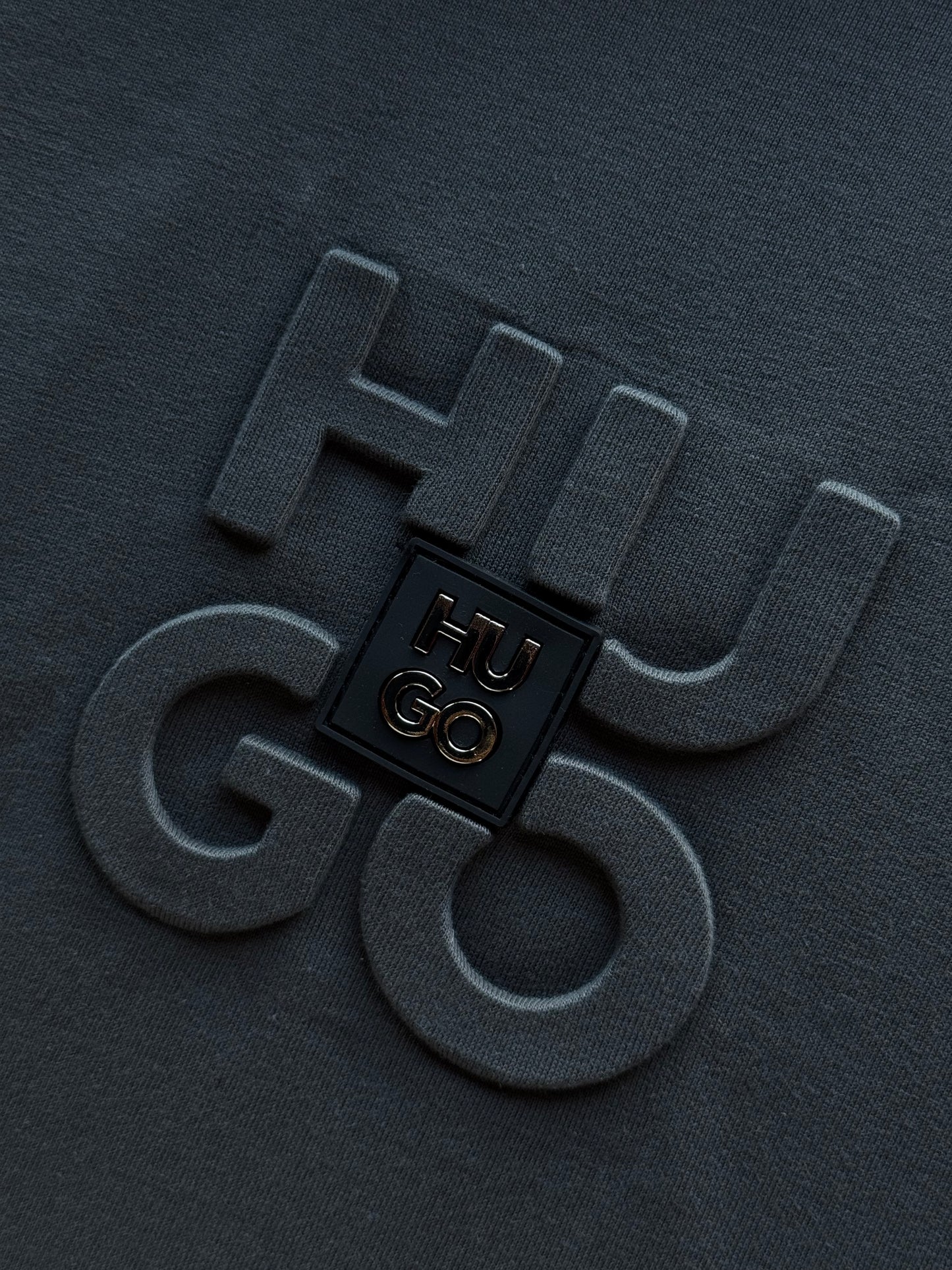 PLAYERA HUGO