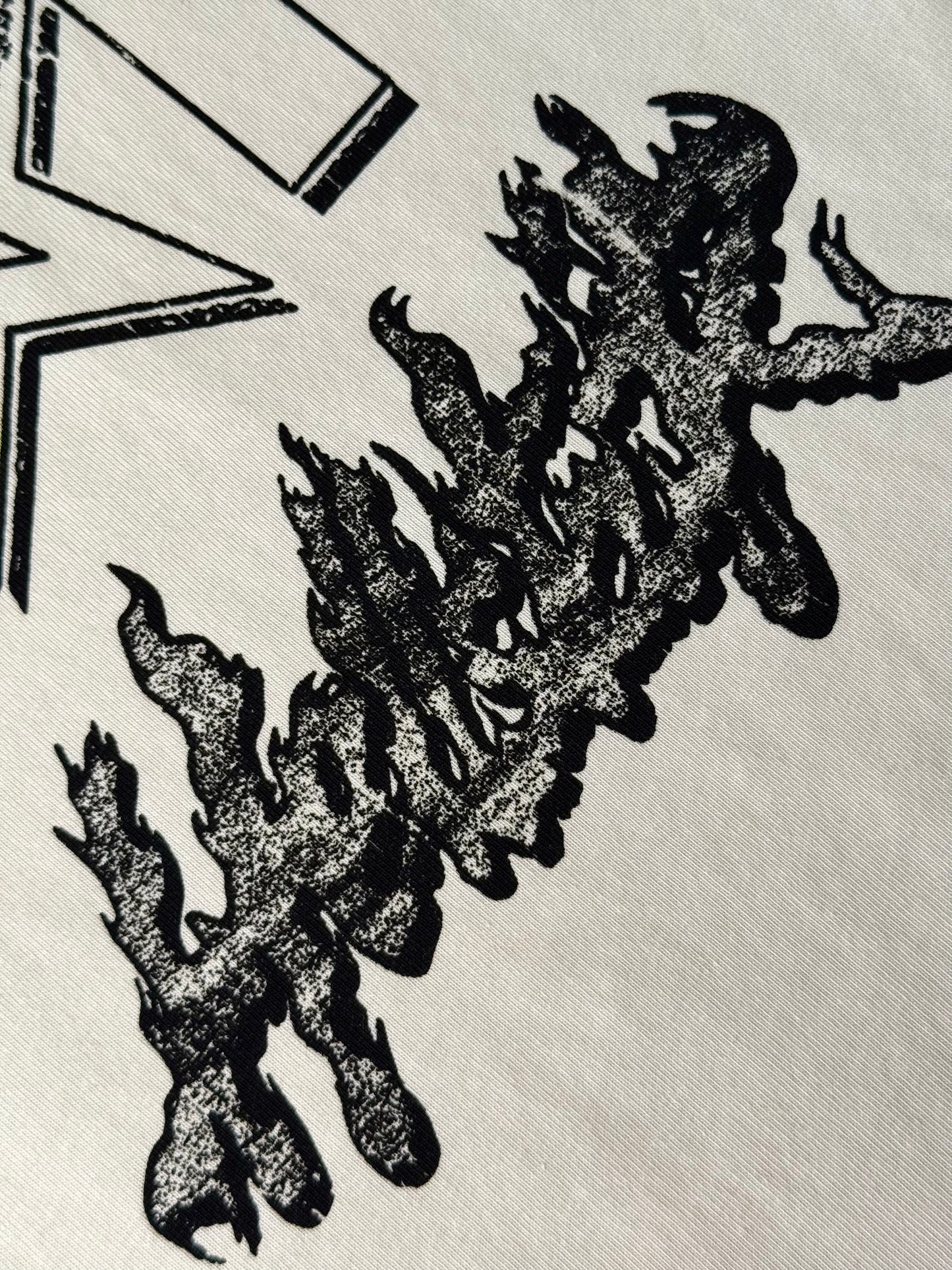 PLAYERA HELLSTAR